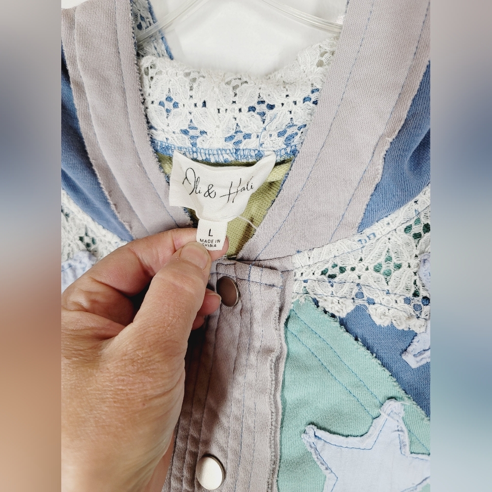 Oli & Hali Colorful Patchwork Button-Up Hoodie, Size Large - Picture 3 of 4
